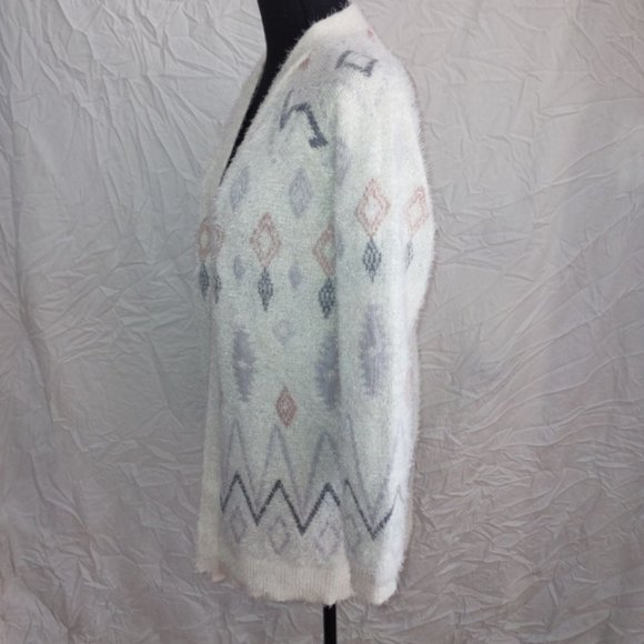 Geo Open Front Fuzzy Cardigan - Picture 10 of 11